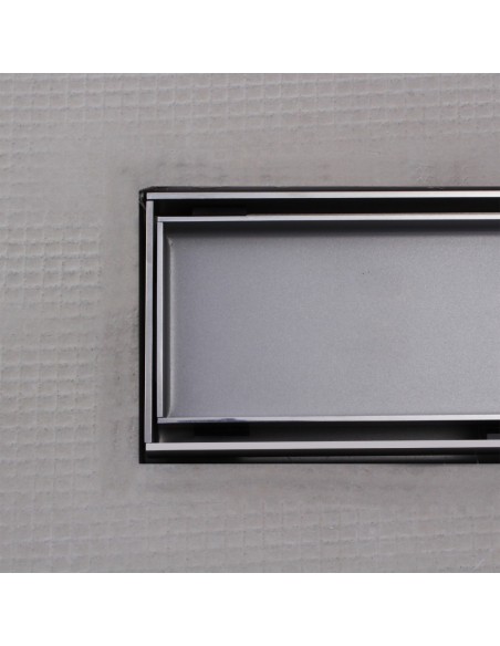 Ästhetisches Bad In Blau - Grau Mit Armaturen In Silber Sowie Einer Modernen Glasabtrennung