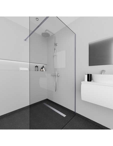 Ein Weiteres Bild, Das Die Wanne Zeigt, Diesmal Mit Eingesetzter Ablaufabdeckung