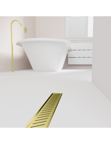 Luxuriöses Bad Im Schwarz Und Weiß Mit Begehbarer Dusche Mittig Im Raum, Mit Moderner Armaturen In Messing - Optik