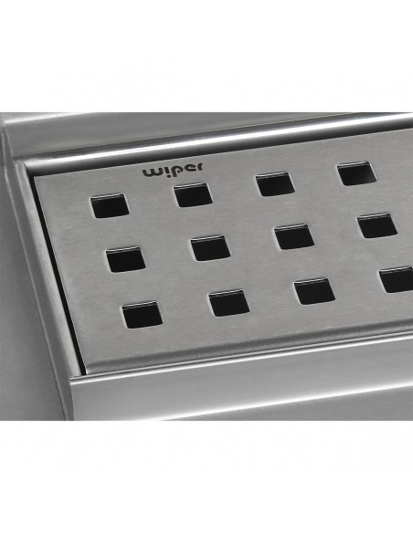 Blick Von Oben Auf Einen Modernen Dusche Mit Schwarzen Fliesen In Marmor - Optik Und Duschrinne Sowie Armaturen In Gold